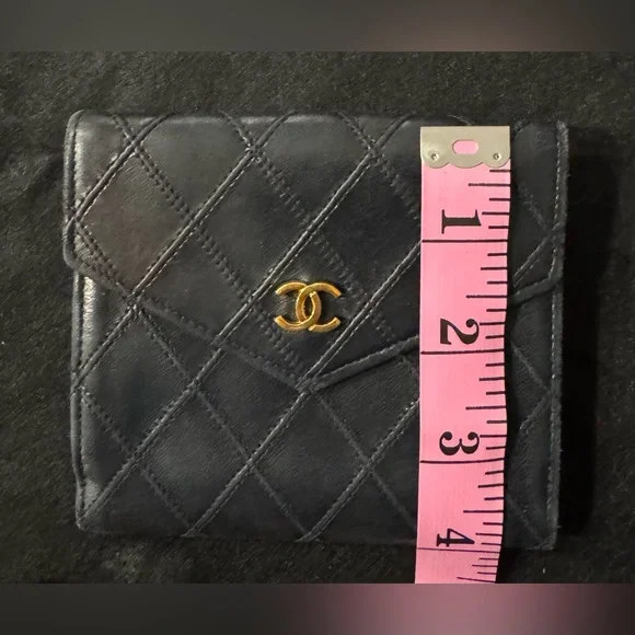 Authentic Pre-owned CHANEL Black Quilted Card Wallet with Gold Logo Hardware - Picture 7 of 7